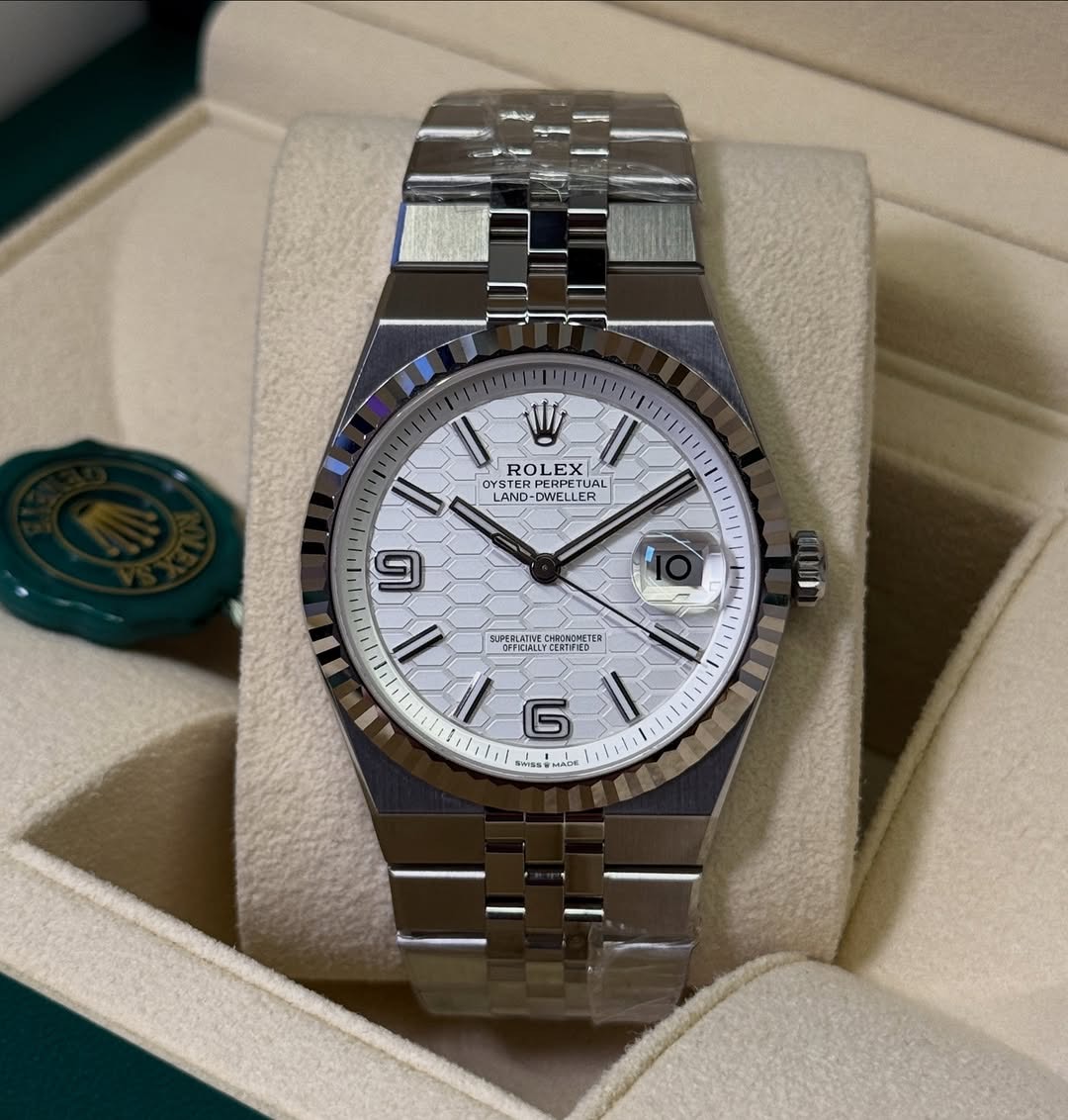 ساعة روليكس Land Dollar watch اوستيك سليفر مينا بيضاء