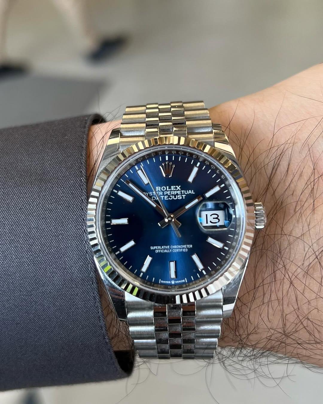 ساعة Rolex Datejust Men’s Watch شروط من الداخل سيلفر_مينا اسود وازرق واخضر وسيلفر _ ظهر شفاف