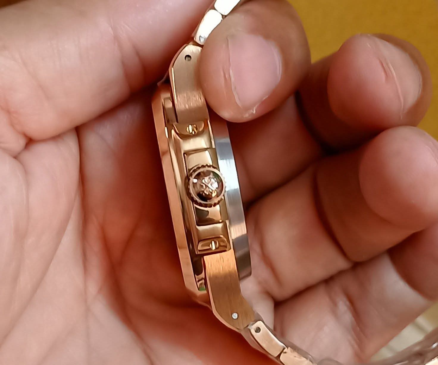 ساعة Patek Philippe Rose Gold Watch – White / Black Dial with Date