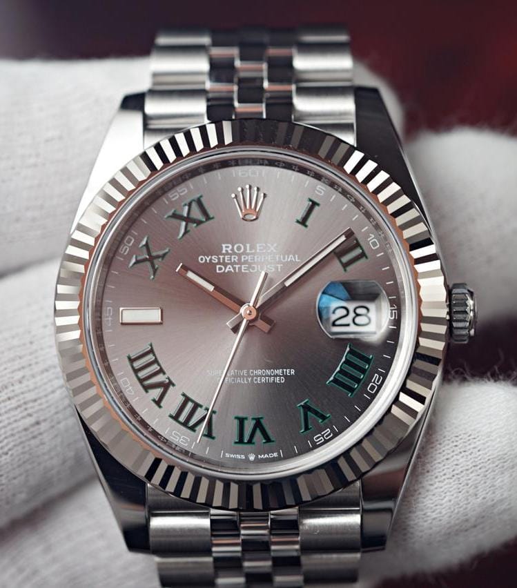 ساعة Rolex Datejust Watch – Roman Numerals & Transparent Case Back لون سيلفر وجراي